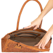 Sayulita Shoulder Bag in Chestnut
