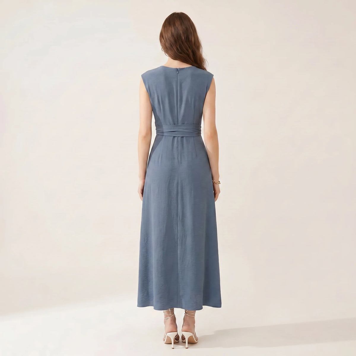 Abito midi estivo da donna senza maniche con cintura